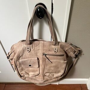 Elegant Tan Leather Tote Bag